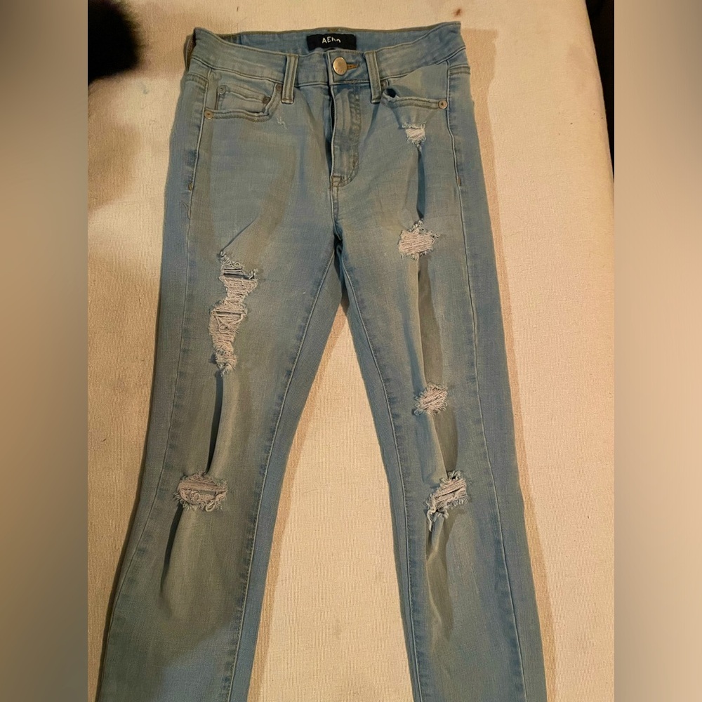 AERO ripped skinny jeans